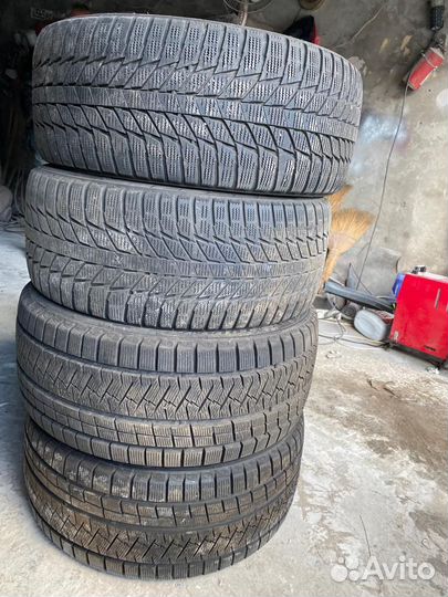 Triangle Snowlink TWT02 225/45 R17 и 245/45 R17
