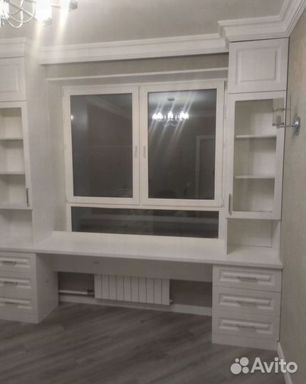 Детская рабочая зона у окна aa 10