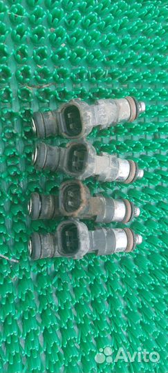 Форсунка топливная Citroen C4 B7