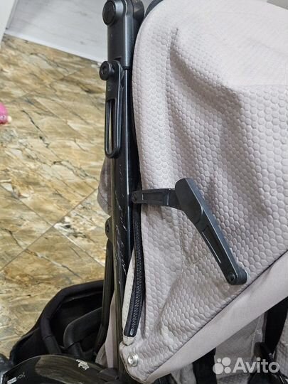 Прогулочная коляска peg perego book