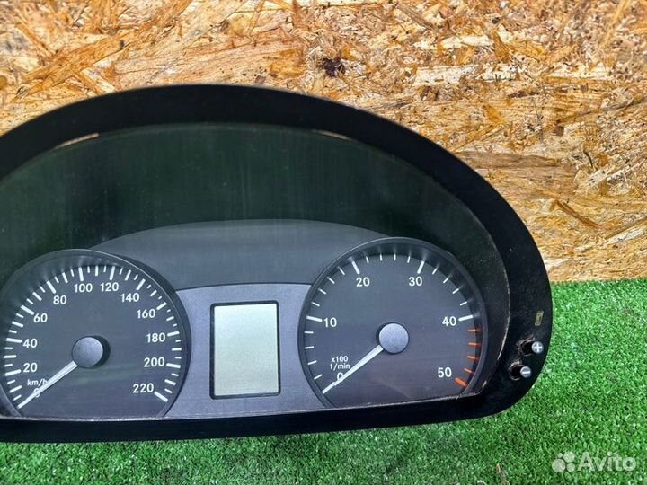 Щиток приборов Mercedes-Benz Vito W639 2.2 2008