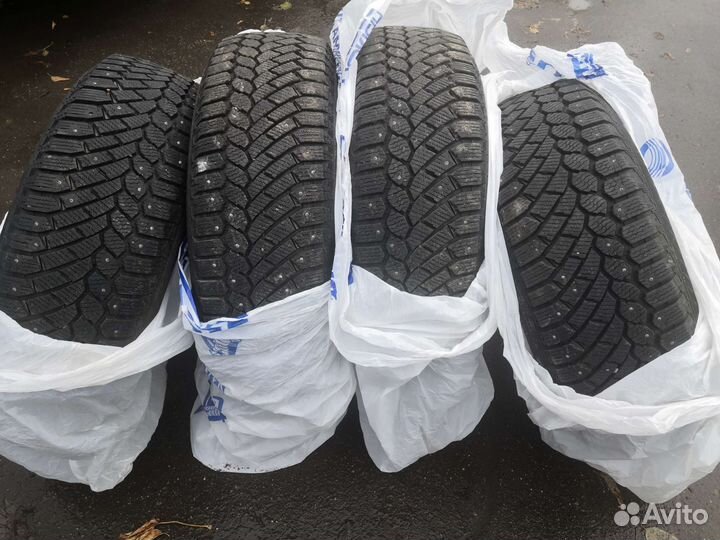 Gislaved Nord Frost 200 225/65 R17