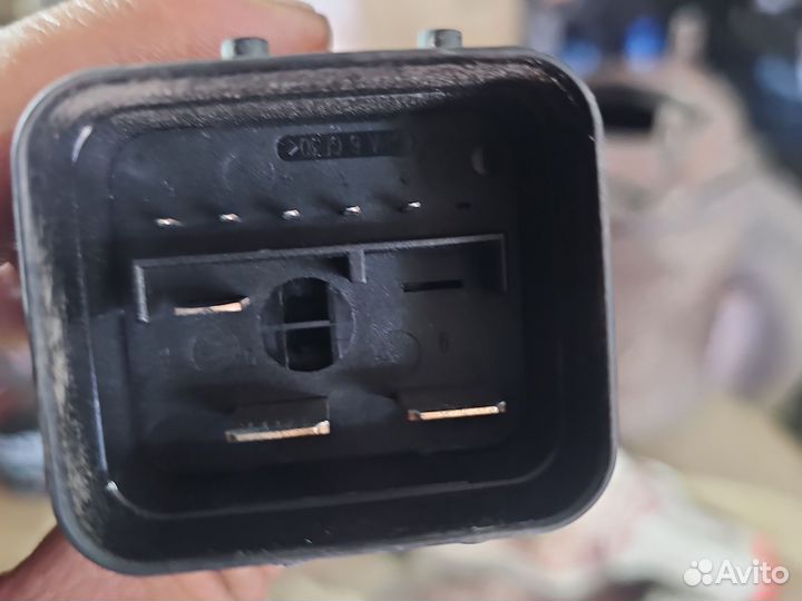 Блок управления вентиляторами VW Polo 5