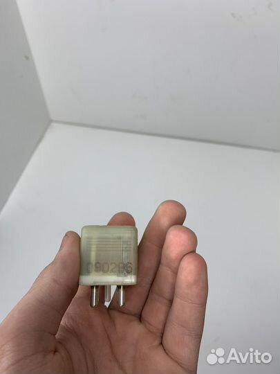 Реле стеклоподьемников mercedes w202