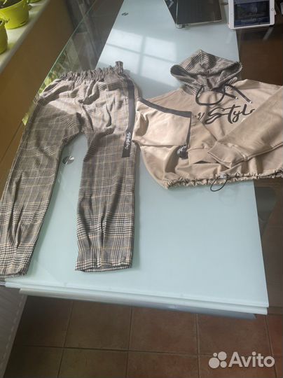 Костюмчик спортивный,кэжуал-стиль