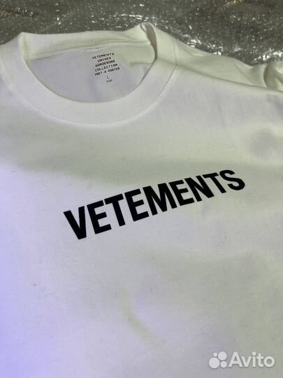 Футболка Vetements