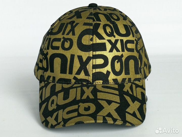 Классическая бейсболка 