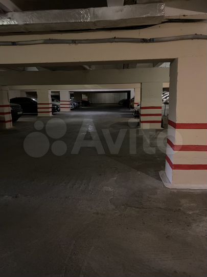 Машиноместо, 15 м²