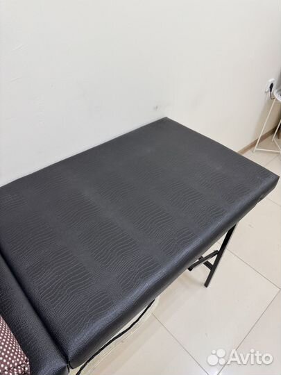 Кушетка для наращивания ресниц / косметологическая