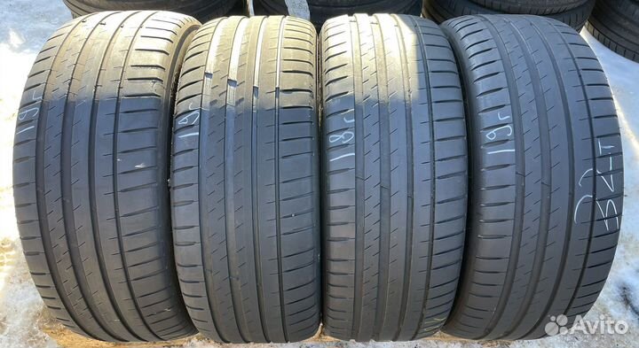 Michelin Pilot Sport 4 235/45 R18