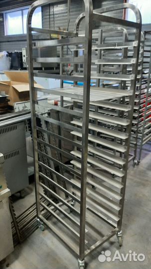 Шпилька под гастроемкости