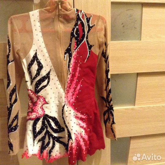 Купальник для художественной гимнастики