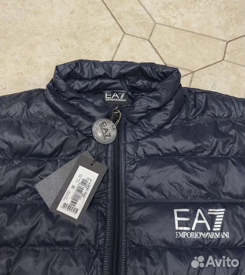 Куртка Emporio Armani EA7 новая оригинал