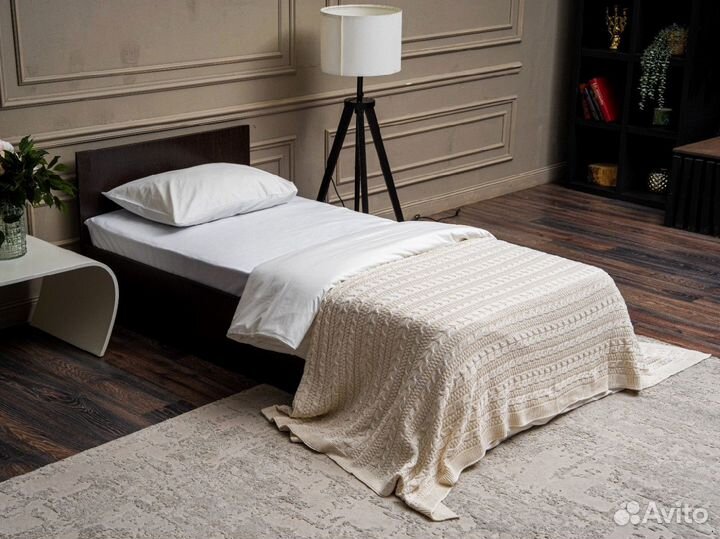 Kровать односпальная, с матрасом, цена за полный комплект