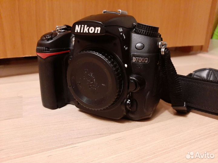 KIT Nikon D7000 + объектив 18-105 3.5-5