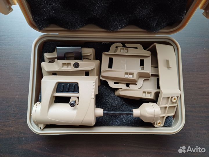 Тактический ик фонарь на шлем Tec Charge Pro