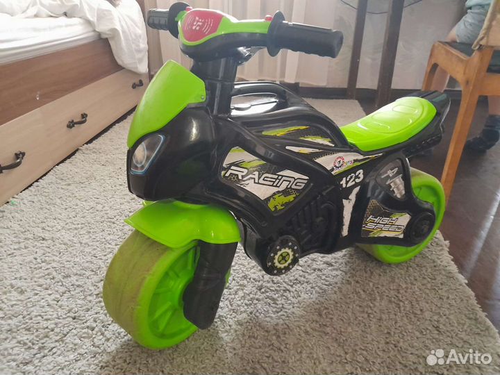 Детский мотоцикл беговел