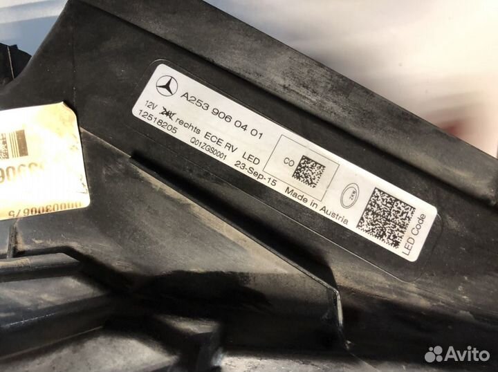 Фара правая Mercedes GLC X253 LED