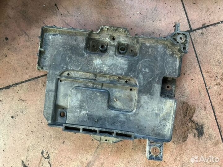 Площадка аккумулятора Hyundai I30 GD 1.6 G4FG