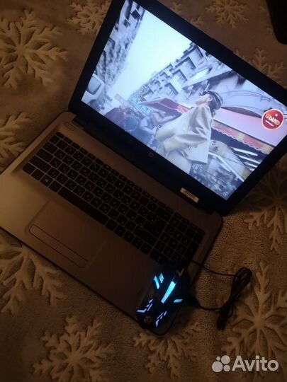 Ноутбук HP i3 SSD и 12гб оперативной памяти