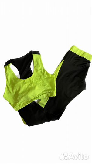 Спортивный комплект женский