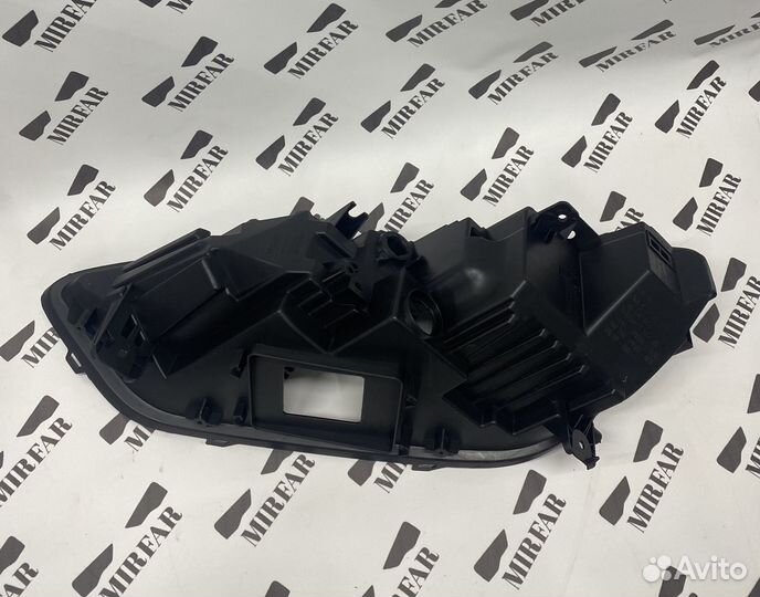 Правый корпус фары Tesla Model X 1 2015-2021