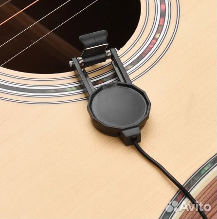 Продается акустическая гитара