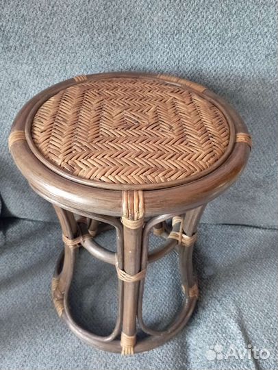 Табурет плетëный