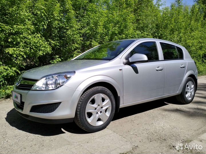 Opel Astra 1.6 AMT, 2011, 9 555 км