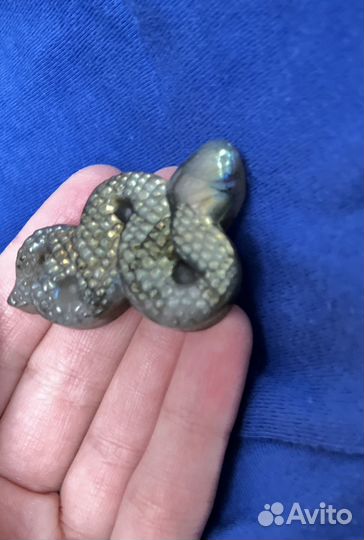 Оберег, змея, корманный тотем из лабродарита