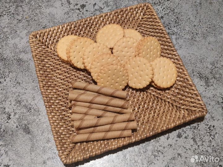 Блюдо-поднос из бумажной лозы