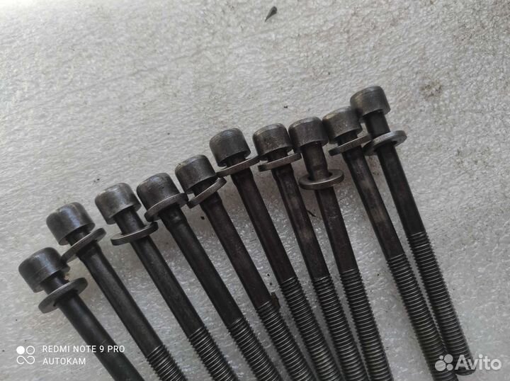 Болты гбц Renault Arkana