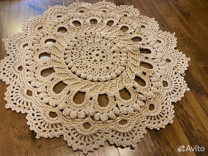 Продается коврик из полиэфирного шнура