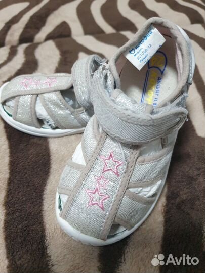 Текстильные сандалии для девочки