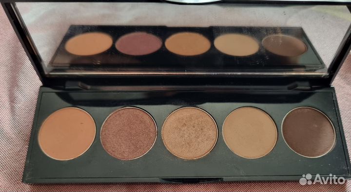 Bobbi brown Палетка теней blush nudes