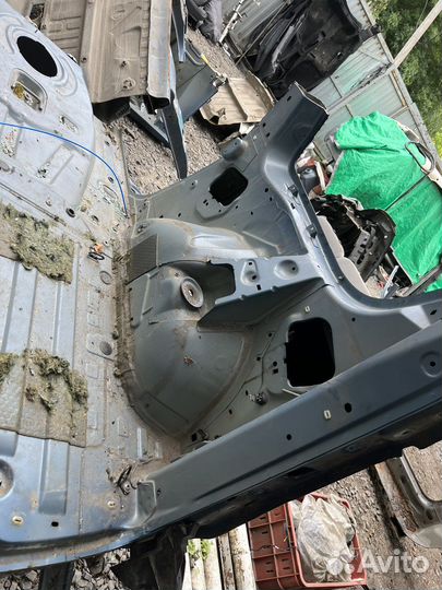 Пол багажника лада ларгус со стаканами