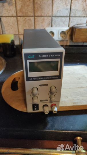 Источник питания QJ3005H 0-30V-5A