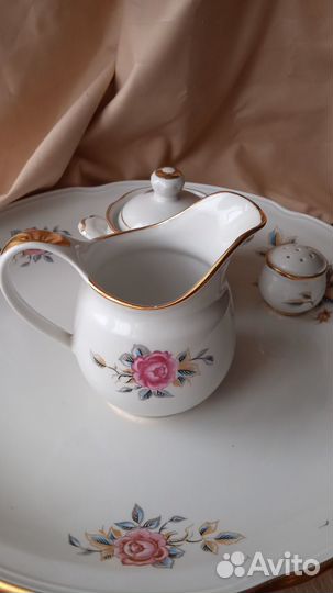 Остатки столового сервиза