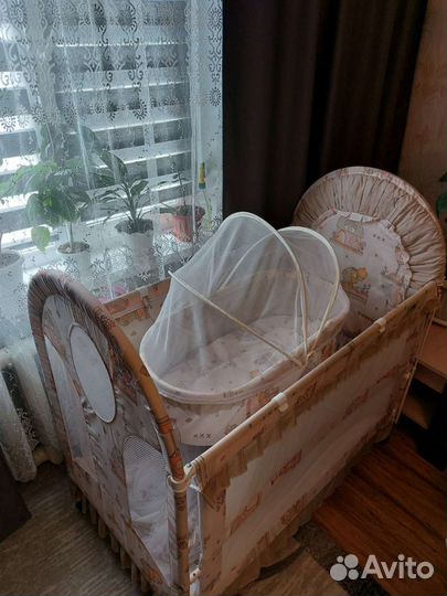 Детская кроватка