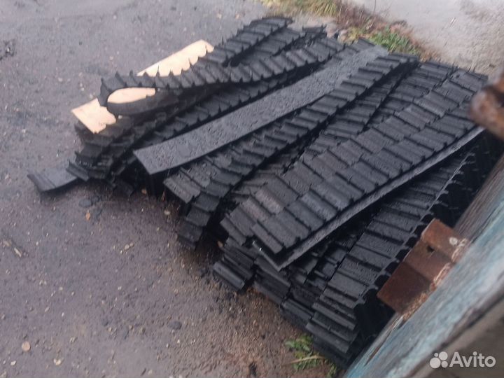 Обрезки гусениц от бурана