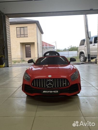 Детский электромобиль