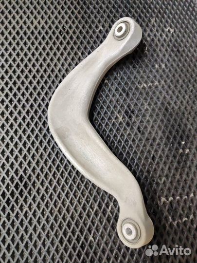 Рычаг подвески верхний задний правый Audi A6 C7