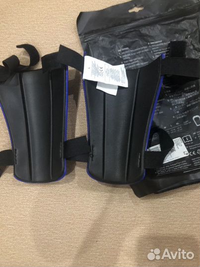 Футбольные щитки