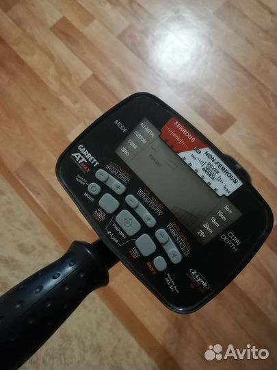 Металлоискатель Гарет ат маx