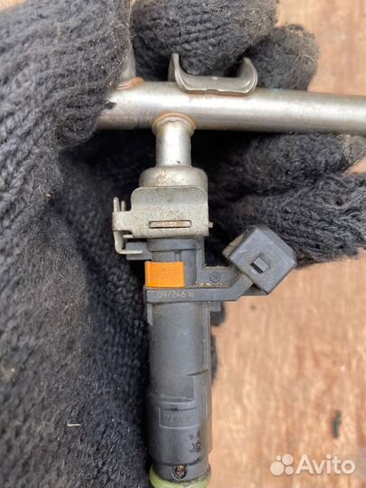 Топливная рампа Chevrolet Cruze 1.8 F18D4