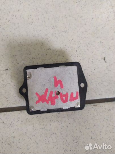 Резистор печки Mitsubishi Pajero 4