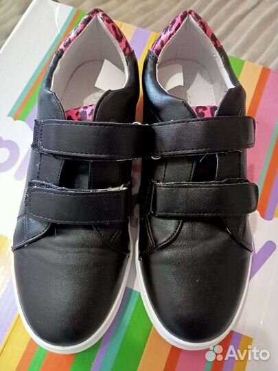 Кроссовки для девочки