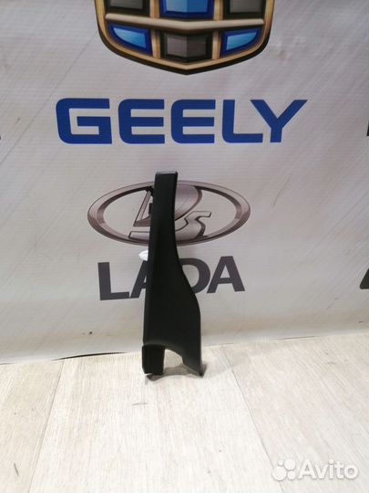 Накладка петли капота Уголок жабо LADA largus ларг