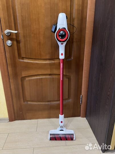 Пылесос безпроводной redmond RV-UR370