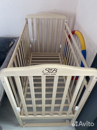 Детская кроватка